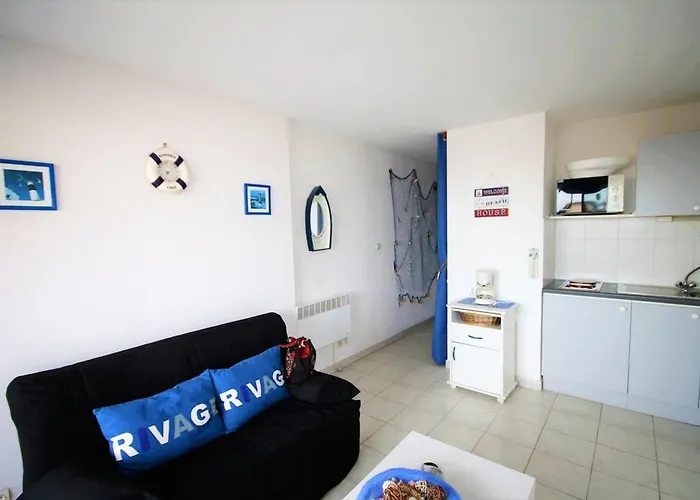 The Sea Within Sight * Frontignan